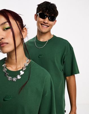 Nike Premium essentials unisex logo t-shirt in green - ASOS Price Checker