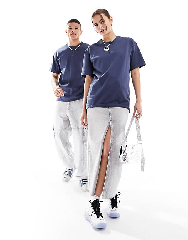 Nike - premium essentials unisex oversized t-shirt in dark blue