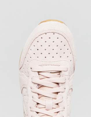 nike premium internationalist trainers in pink