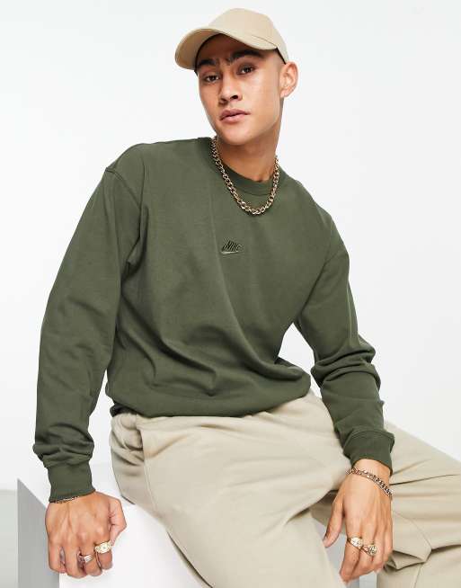 Nike - Premium - Kakigrøn T-shirt med lange ærmer