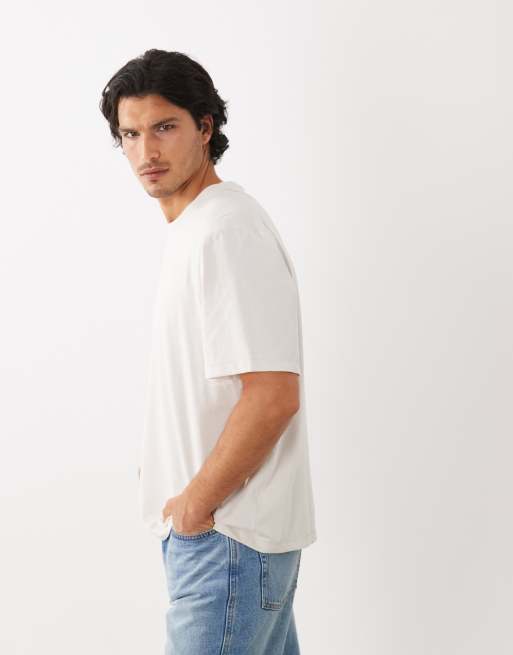 Nike Primary short sleeve T-shirt in beige, 4 of 5