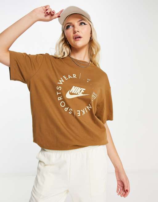 Nike printed t shirt in brown