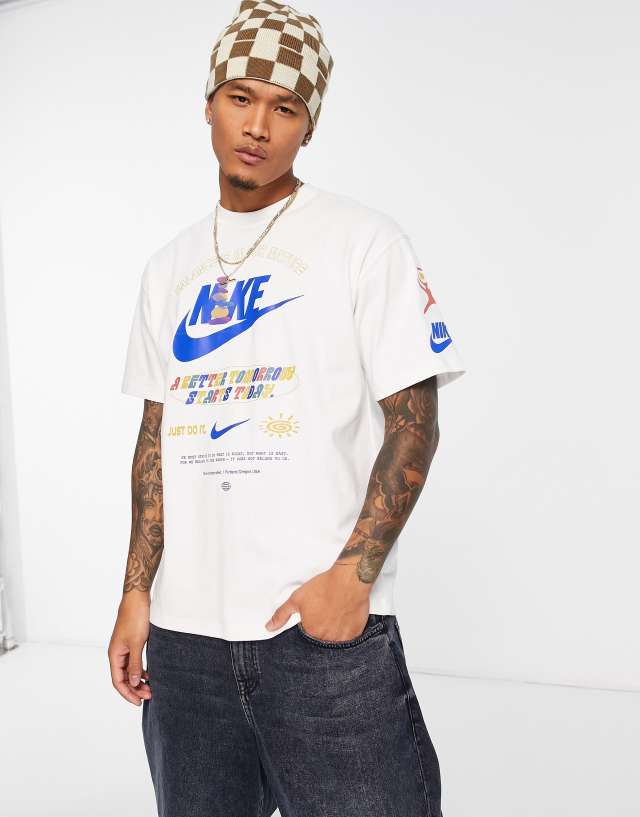 Nike printed t-shirt in white