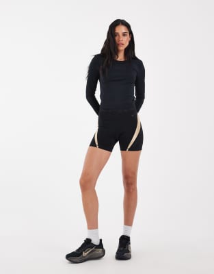 Nike 1