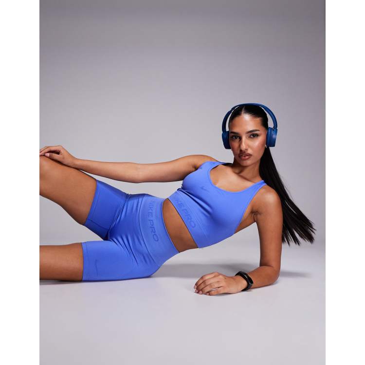 209217446-1-midblue?$n_750w$&