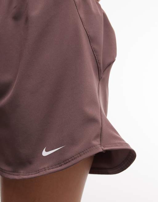 Nike Pro Training 2 in 1 shorts in brown, 4 of 5