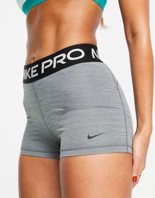 Nike - Pro Training 365 Dri-FIT - Knappe Shorts in Grau, 3 Zoll Schrittlänge-Grün