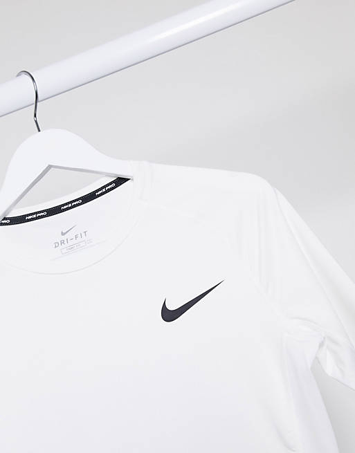 T-Shirts & Vests Nike Pro Training base layer t-shirt in white 