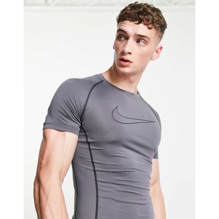 Nike Pro Training baselayer t shirt in grey