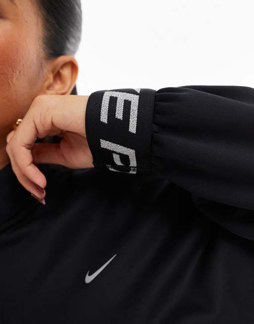 Nike pro training cropped sweatshirt with logo taping in black sale