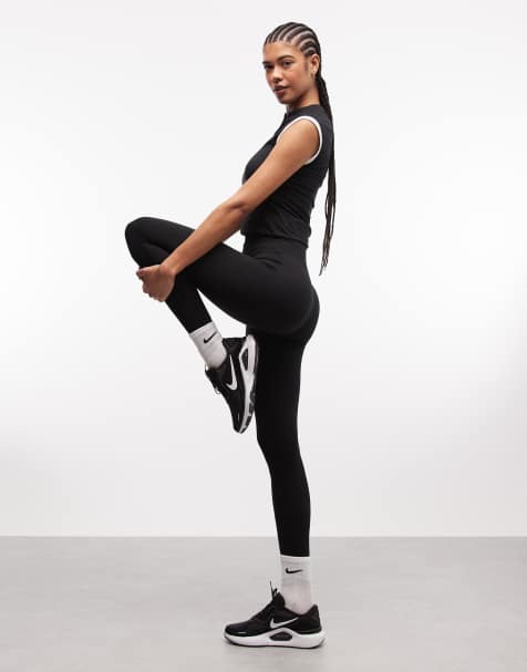 Nike Pro Training – Czarne bezszwowe legginsy Dri-FIT o długości 7/8 - view 1