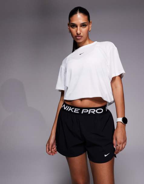 Nike Pro Training Dri-FIT 365 3 inch woven shorts in black - view 1