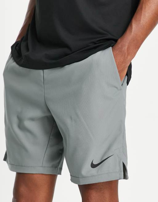 Nike – Pro Training Dri-FIT Flex Vent Max – Grå träningsshorts