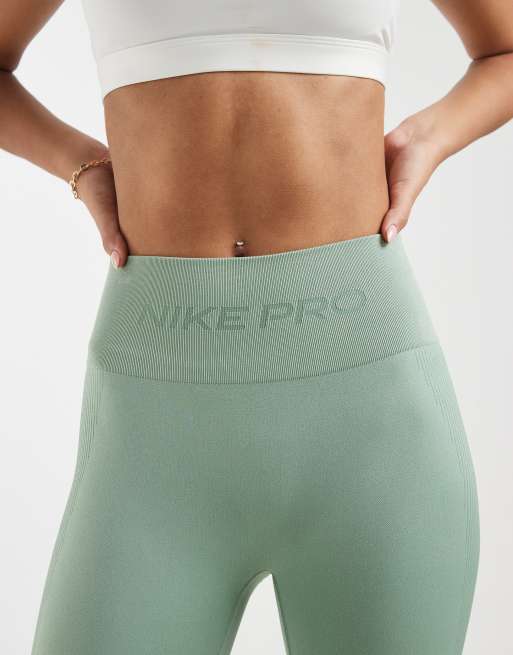 Nike Pro Training - Dri-FIT - Grønne sømløse 7/8-leggings, 4 af 5