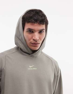 Nike Pro Training Dri-FIT 12390₽