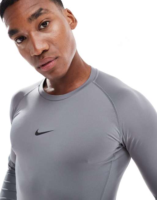 Nike Pro Training - Dri-FIT - Mørkegrå tætsiddende overdel med lange ærmer
