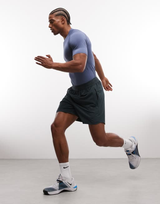 Nike Pro Training Dri-FIT t-shirt in navy , 4 of 5