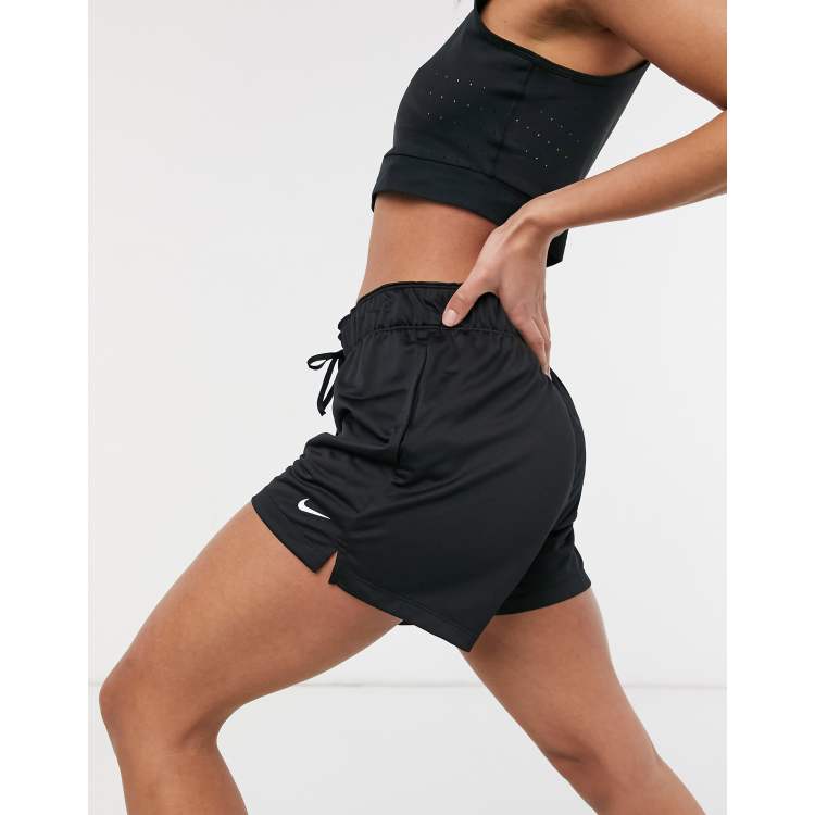 Nike women's attack shorts hotsell