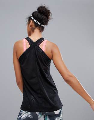 nike pro training elastika tank in black