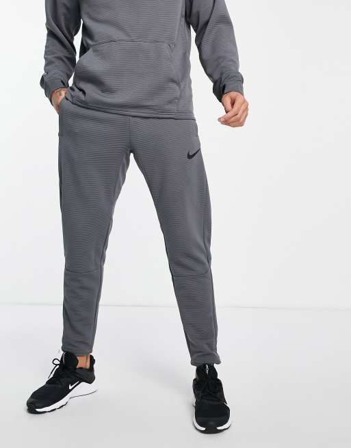 Nike - Pro Training - Fleece joggingbroek in grijs 