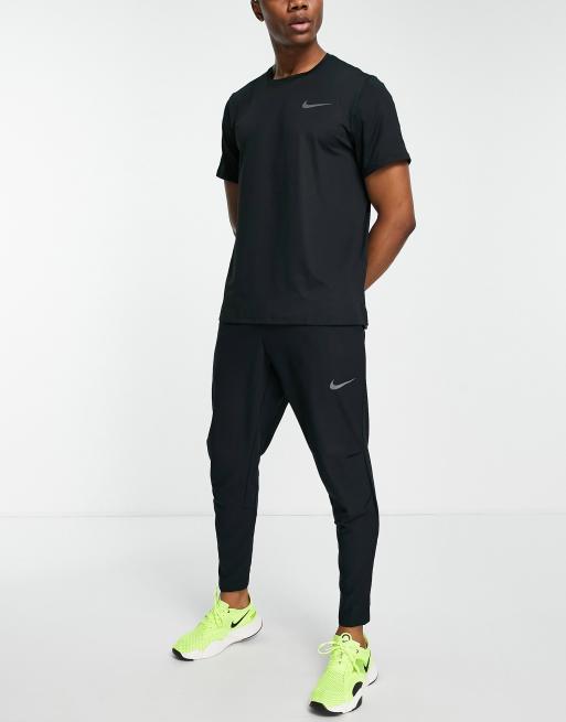 Nike pro training discount joggers