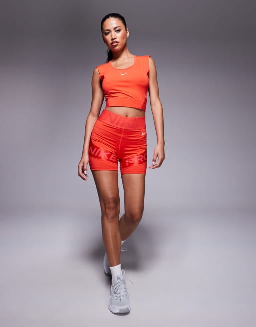 Nike – Pro Training – Gainz Girl – Rött set med skulpterande, 5 tums leggingsshorts och långärmad topp
