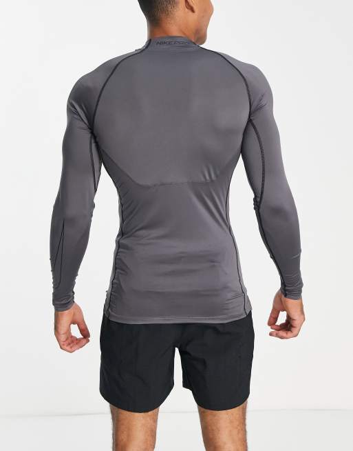 Nike – Pro Training – Grå långärmad t-shirt i Dri-FIT-material med muscle fit och fuskkrage, 2 av 4
