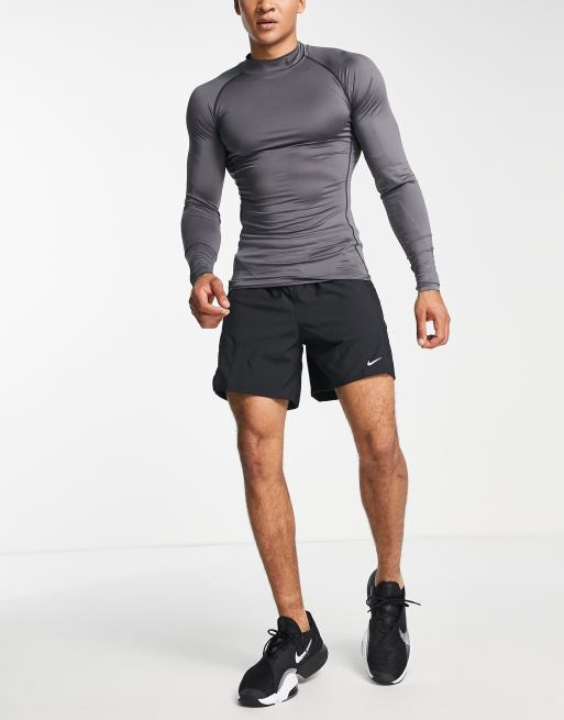 Nike – Pro Training – Grå långärmad t-shirt i Dri-FIT-material med muscle fit och fuskkrage, 4 av 4