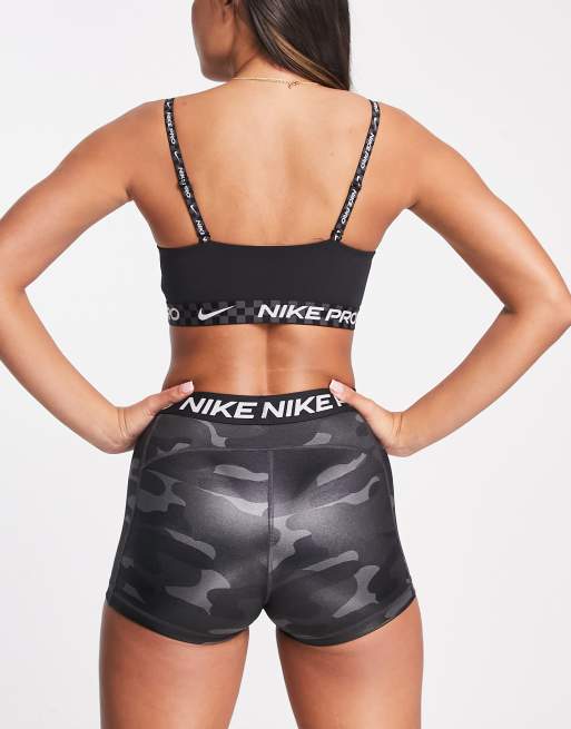 Nike - Pro Training - Indy - Dri-FIT - Bandeau-sport bh met lichte  ondersteuning in zwart met grafische print