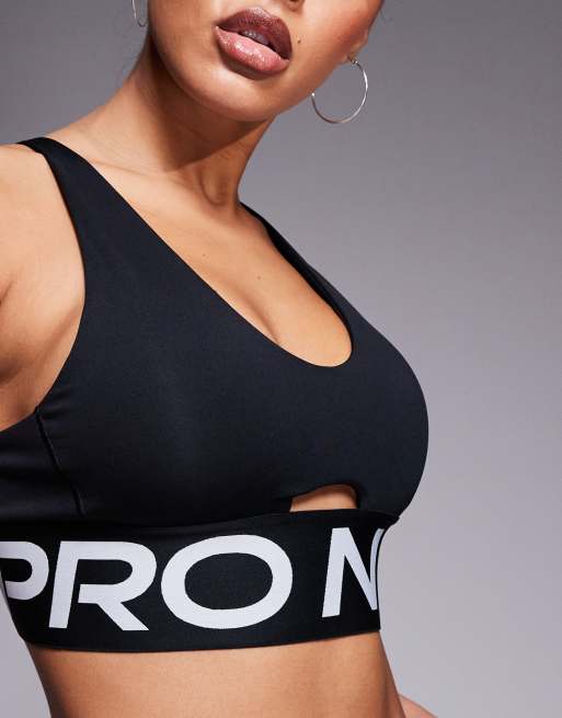 Nike – Pro Training Indy Dri-FIT – Sport-BH in Schwarz mit tiefem Ausschnitt und leichter Stützkraft, 4 von 4