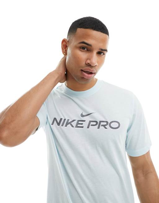 Nike - Pro Training - Lyseblå trænings-t-shirt