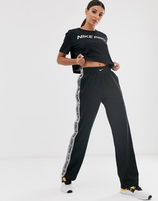 Nike – Pro – Träningsset med svart sweatshirt med halvlång dragkedja och byxor , 3 av 3