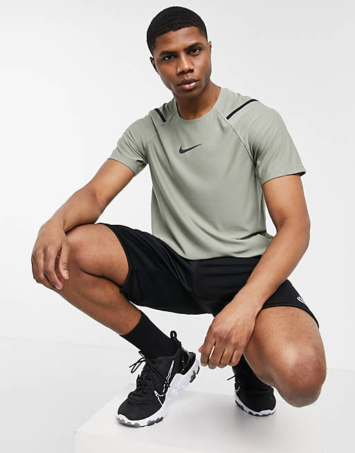 Nike Pro Training Swoosh t-shirt in khaki | ASOS
