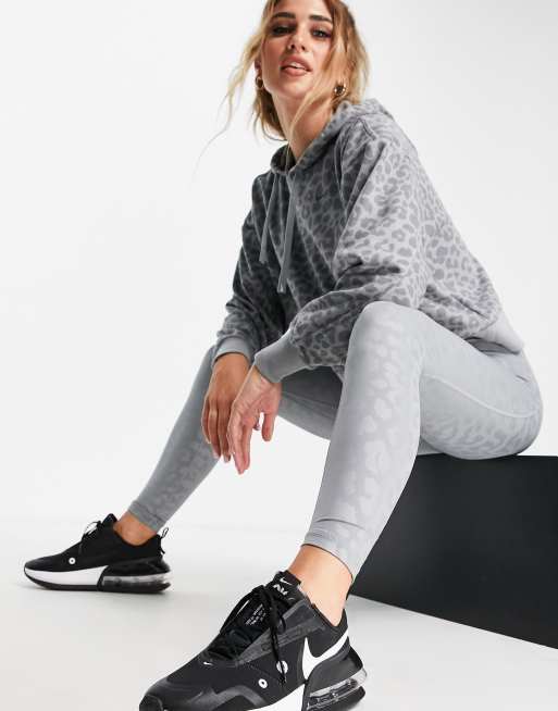 aliniere marmură formă nike grey leopard print leggings simți şerveţel  Spălați geamurile