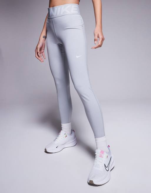 Nike Pro Training Vormende legging met hoge taille in grijs