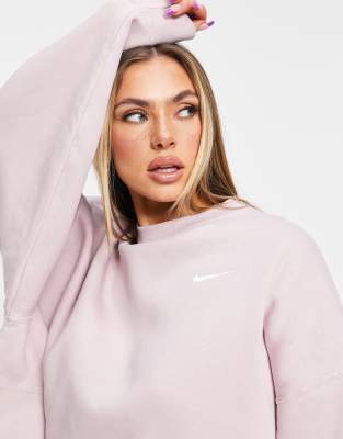 nike pullover fleece sweatshirt in light pink