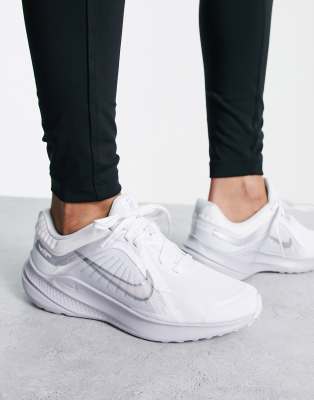 Nike Quest 5 sneakers in white | ASOS