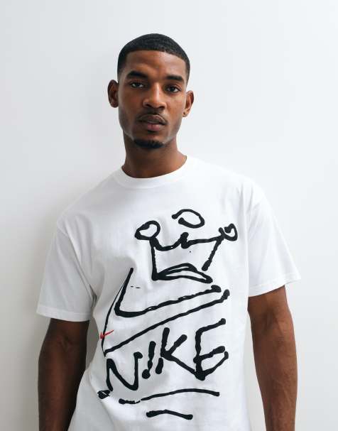 Nike Quickstrike graphic T-shirt in white and black - view 1