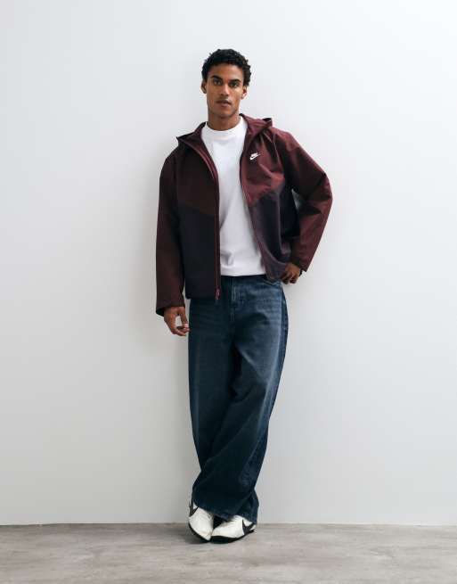 Nike rain jacket in burgundy, 2 of 5