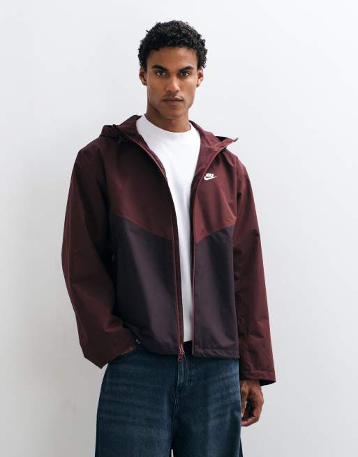 Nike rain jacket in burgundy, 3 of 5
