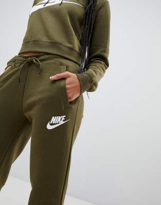 olive green nike sweatpants