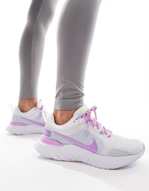 Nike Women's Revolution 3 Running Shoes : : Clothing, Shoes &  Accessories