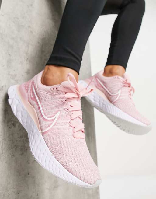 Nike flyknit cheap react pink