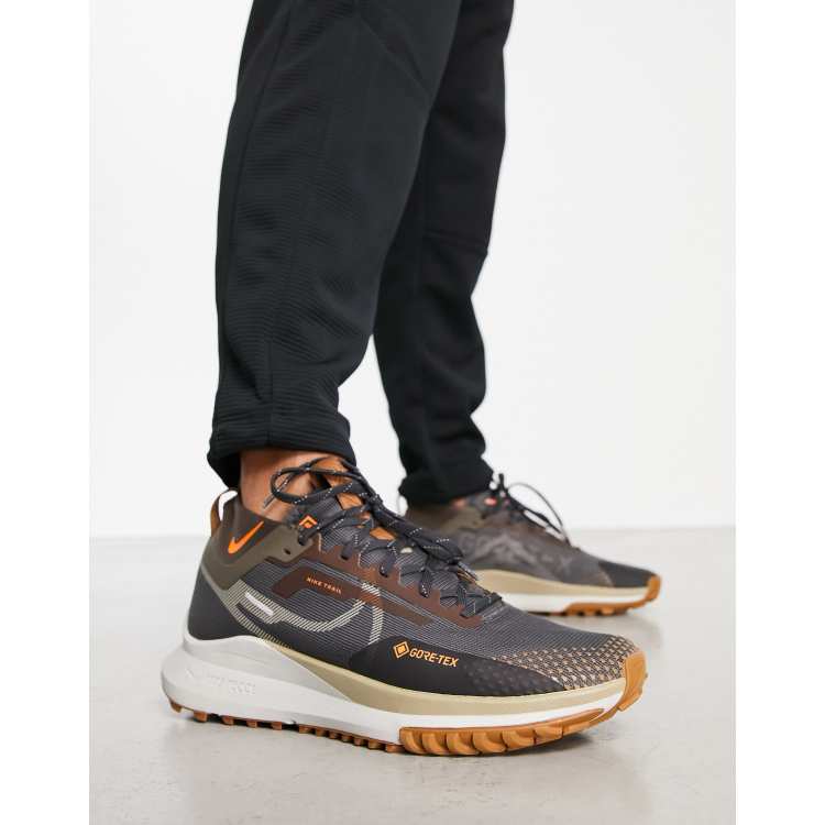 schermutseling Lada Laatste Nike React Pegasus Trail 4 GORE-TEX sneakers in brown | ASOS