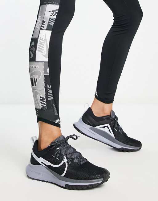 Negligencia médica Conversacional Competir Nike React Pegasus Trail 4 sneakers in black | ASOS