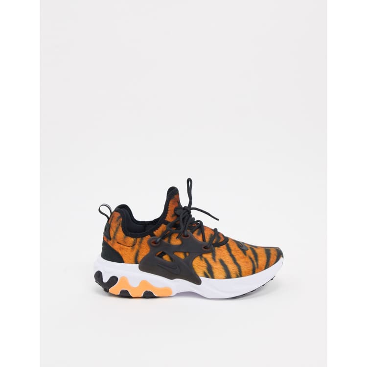 Nike tiger print outlet shoes