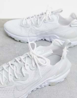 Triple white hot sale nike react