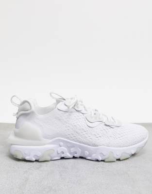 Nike React Vision trainers in triple white φωτογραφία