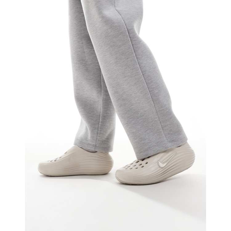 Nike ReactX Rejuven8 clogs in light pink | ASOS