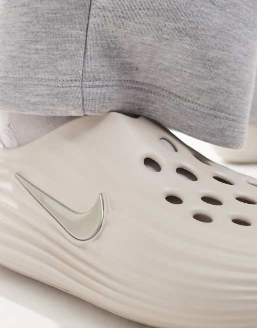 Nike ReactX Rejuven8 clogs in light pink | ASOS